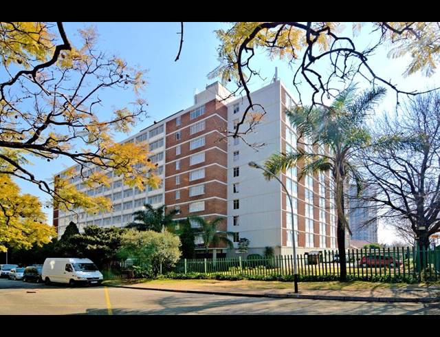 1 BEDROOM APARTMENT FOR SALE IN BEDFORD GARDENS